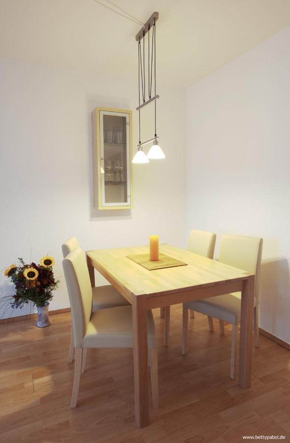 Apartment An Der Uni Mit Tiefgarage Und Loggia Leipzig Luaran gambar