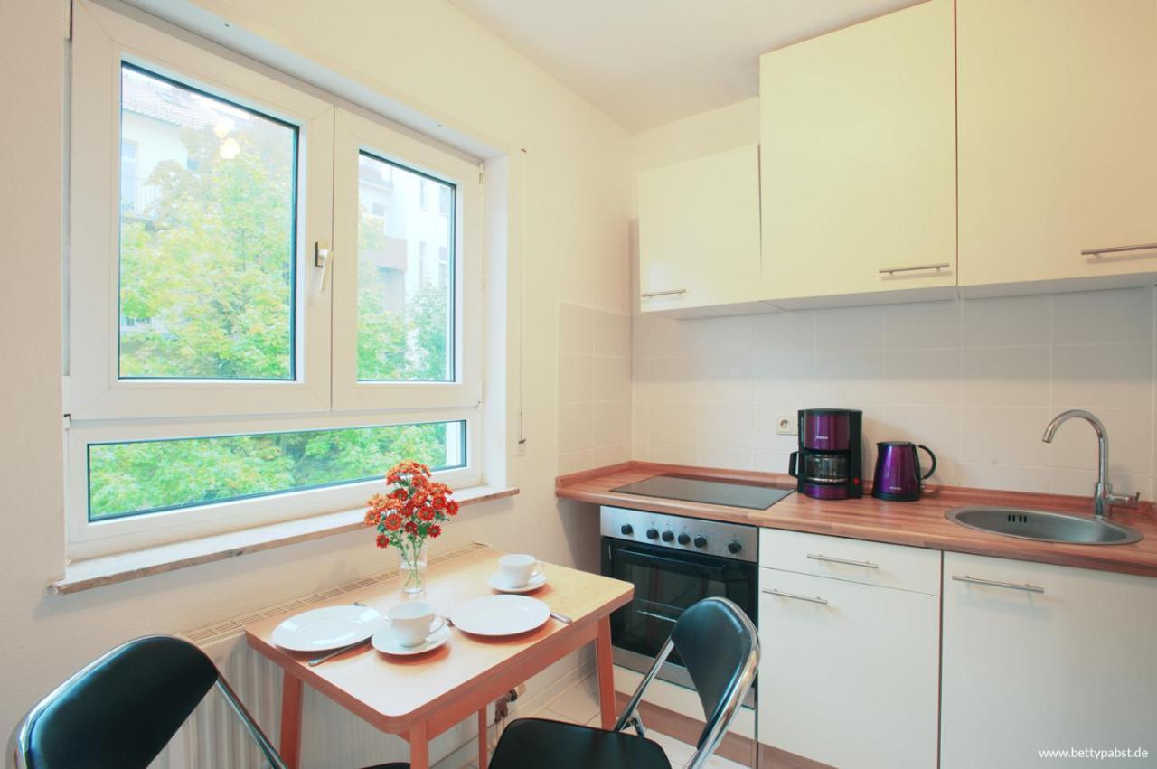 Apartment An Der Uni Mit Tiefgarage Und Loggia Leipzig Luaran gambar